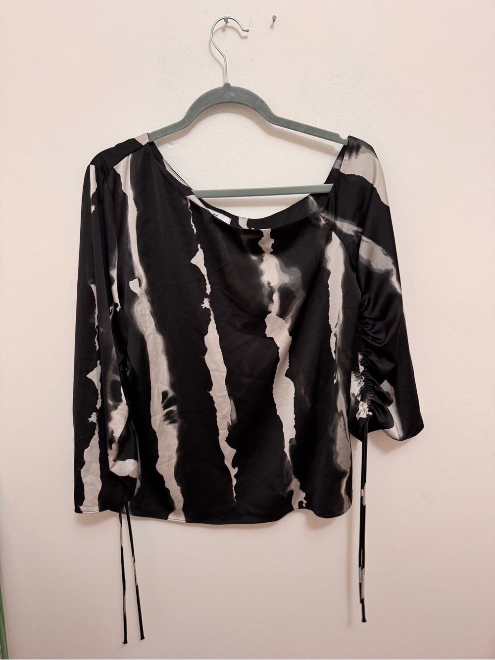 Halston Heritage Black & White Satin Tie-Dye Boatneck Top
